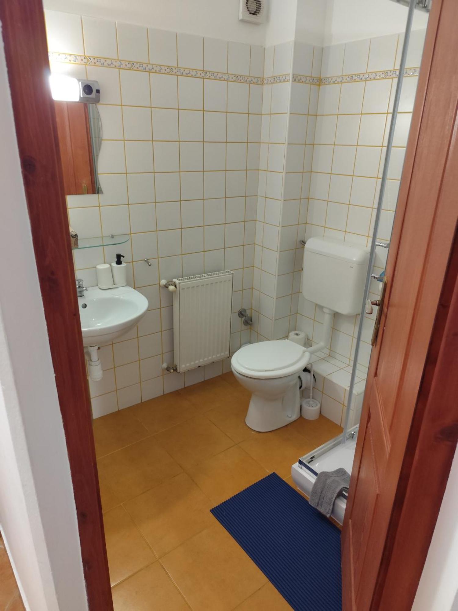 Szent Kristof Apartmanhotel ซาลาแอแกร์แซค ภายนอก รูปภาพ